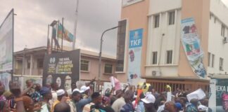 VIDEO: Protests Rock Re-Election Bid of Oluyole Federal Constituency Lawmaker, Akande-Sadipe